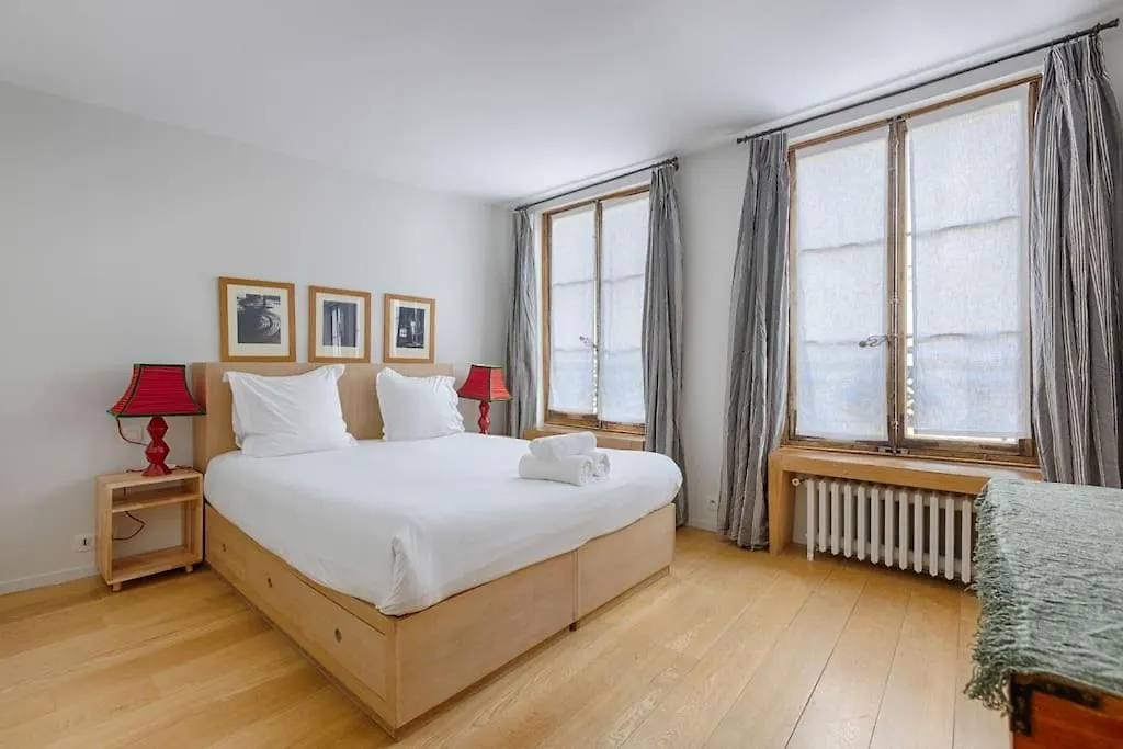 Luxury Apartment Saint Honore Champs Elysees París