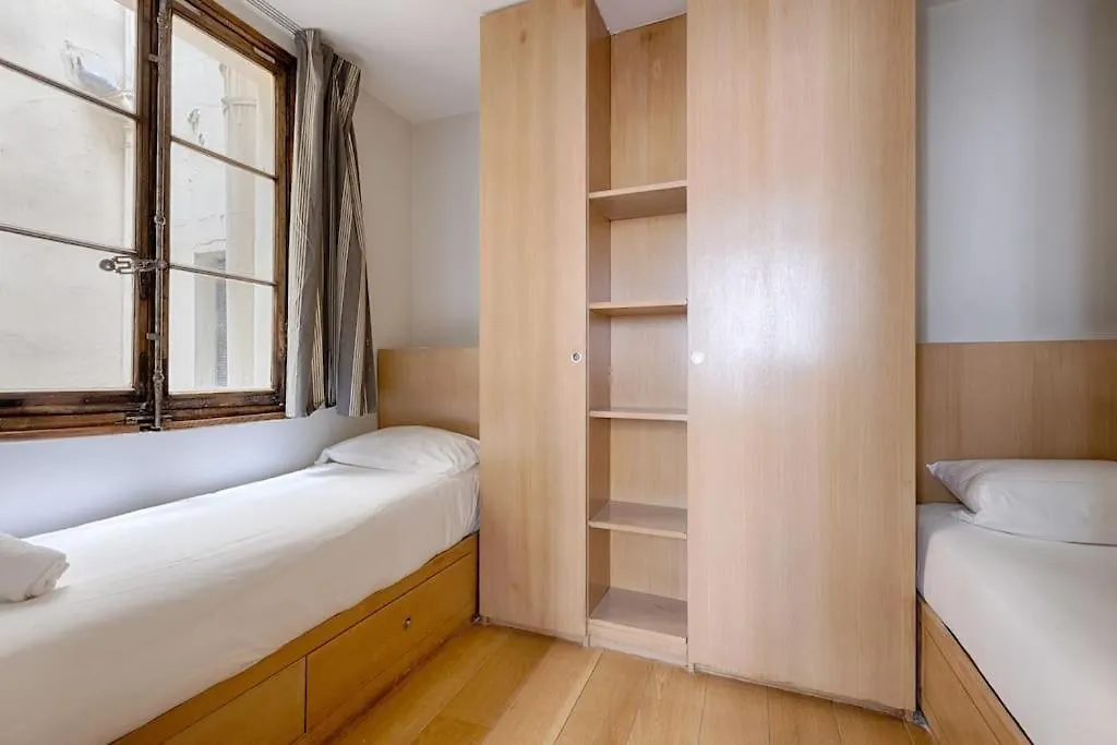 Luxury Apartment Saint Honore Champs Elysees París Francia